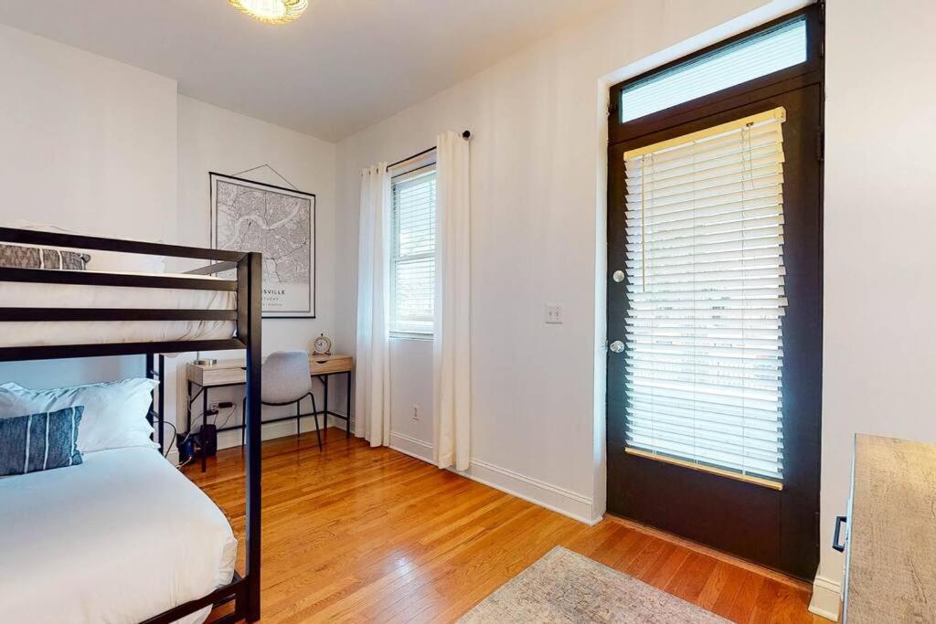 Private Home-Backyard-Parking Near Nulu Downtown Louisville Bagian luar foto